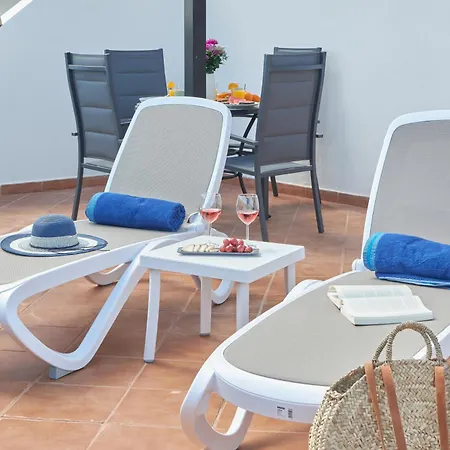 Maria De Timanfaya - Sea And Mountains Views, Pool, Wifi, 15 Minutes Walk To Marina Rubicon Ferienhaus