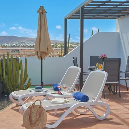 Ferienhaus Maria De Timanfaya - Sea And Mountains Views, Pool, Wifi, 15 Minutes Walk To Marina Rubicon Playa Blanca (Lanzarote)